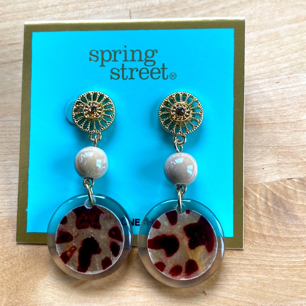 Vintage drop earrings made with shell